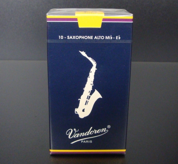 Vandoren Classic Blue Reeds 2.5 Alto Sax 10 pack