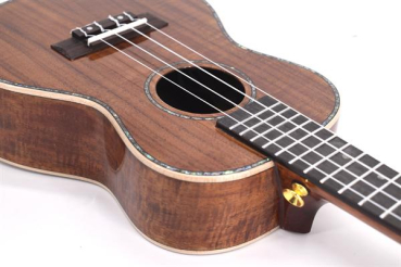 Preview: VOLT Ukulele "Maui" (Concerto), EQ
