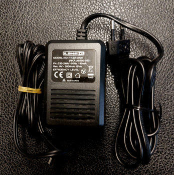 Line6 Netzteil 9V 2000mA für POD 2.0, POD XT, Pocket POD, FloorPODs etc.