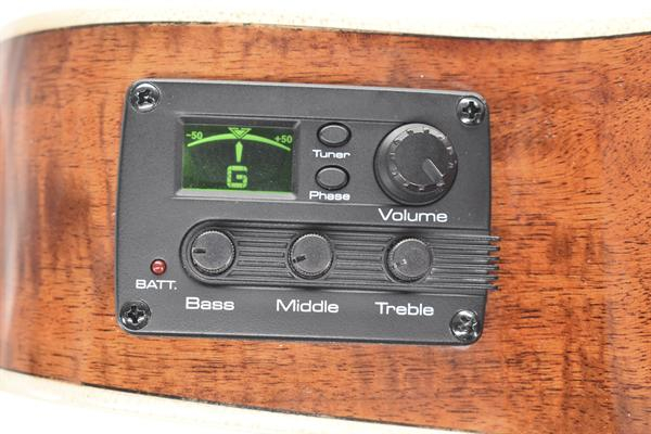 VOLT Ukulele "Maui" (Concerto), EQ